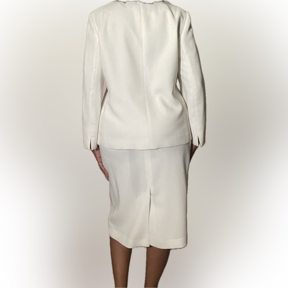 Le Suit Essentials Ivory Skirt Set Sz 10 - Picture 2 of 14